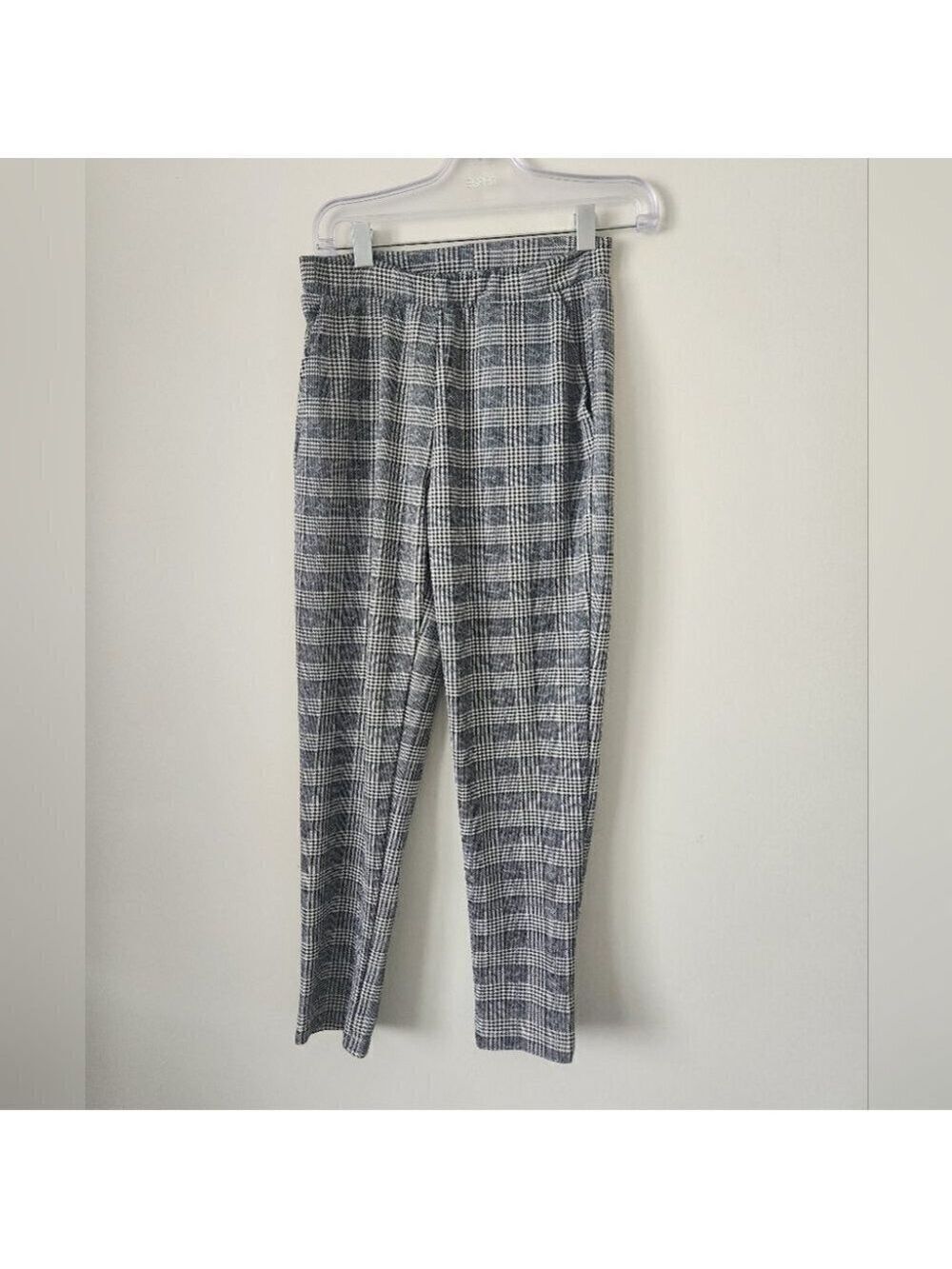 CHARLOTTE RUSSE | pull on pants houndstooth black white plaid sz M